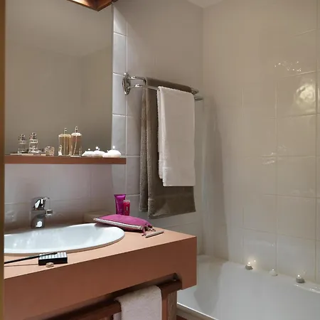 Abrineige Tourotel Apartment *